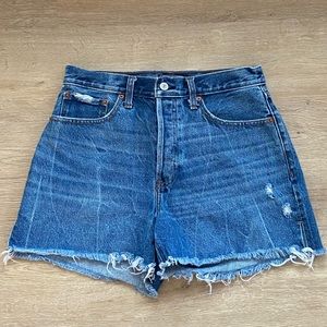 Abercrombie High Rise 4” Short